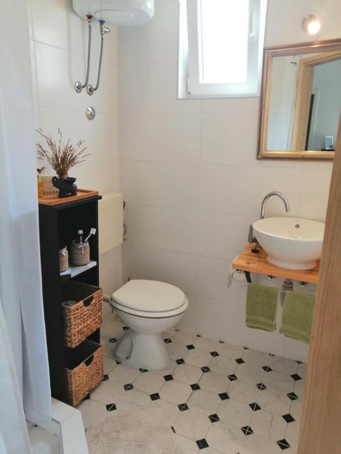 Apartment Bosiljak Елса Экстерьер фото